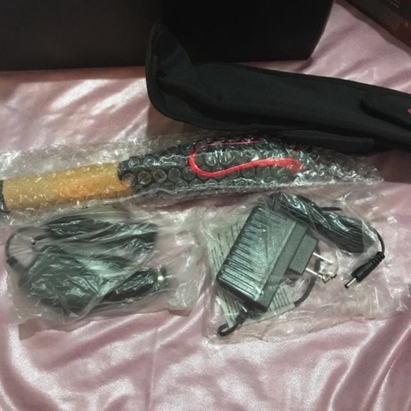 Chi Escape cordless curling iron - Picture 3 of 5